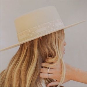 Lack Of Color The Sierra Fedora In Ivory Gold. NWT! Sz S (55cm).